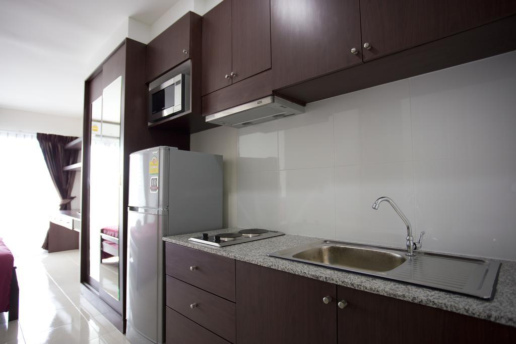 Ratchy Condo Bang Sare Rum bild